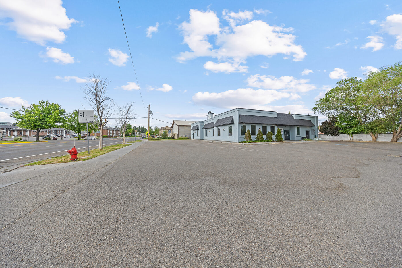 Wide view from street